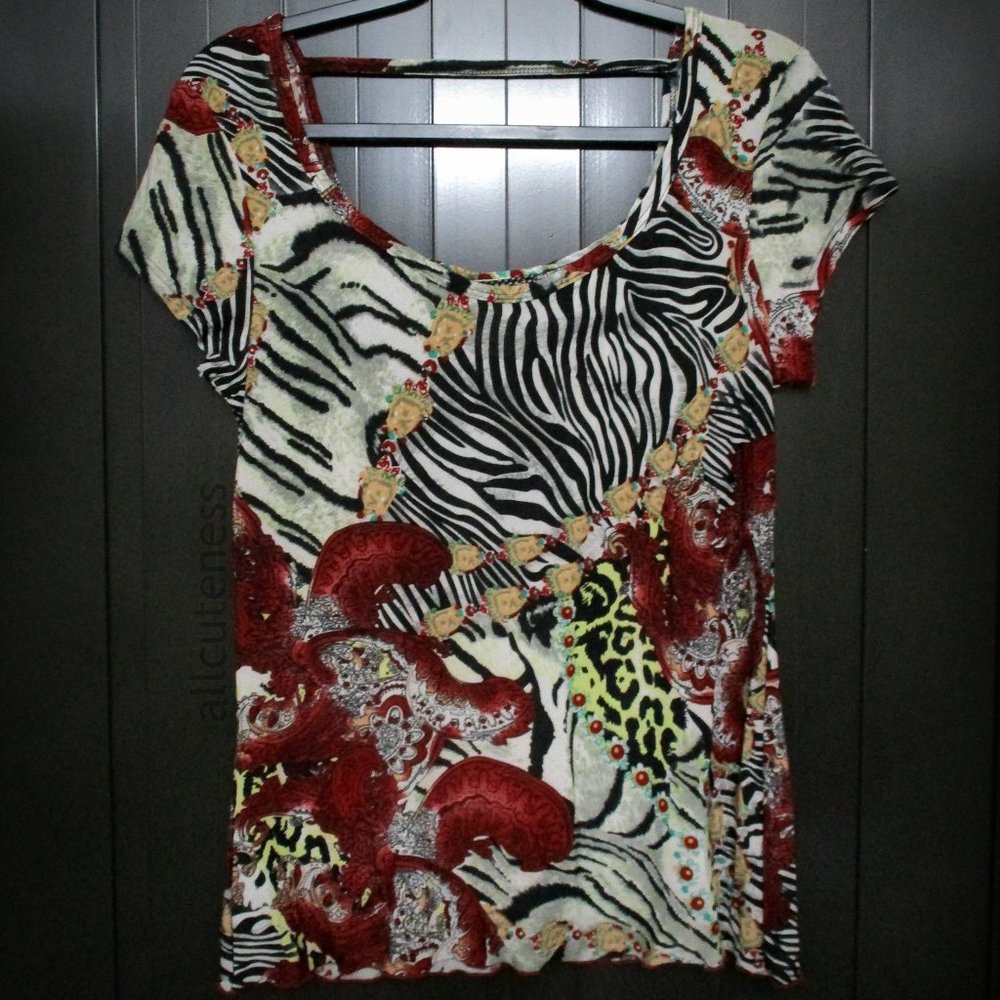 Celle Juniors Plus Size Scoop Neck Top Size 1X